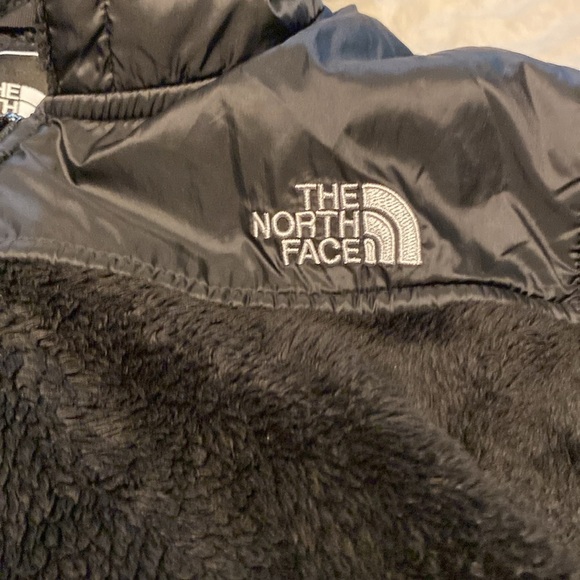 The North Face women’s hooded jacket size medium - Picture 2 of 8